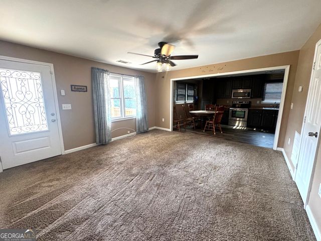 5609 Oconee Street, Lula, GA 30554