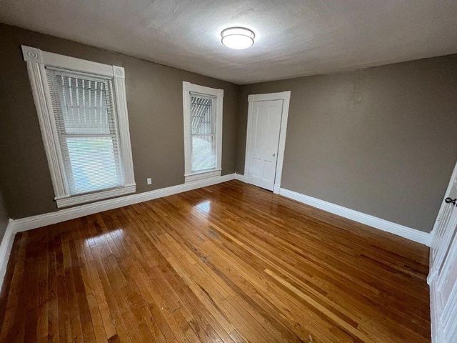 3217 Thompson Avenue, Kansas City, MO 64124