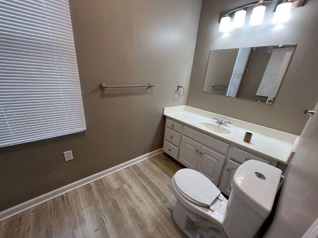 3217 Thompson Avenue, Kansas City, MO 64124