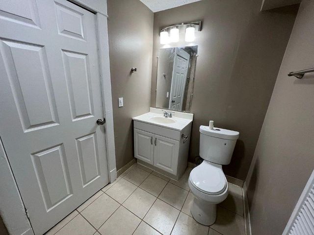3217 Thompson Avenue, Kansas City, MO 64124