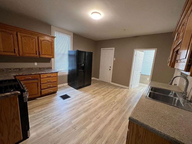 3217 Thompson Avenue, Kansas City, MO 64124