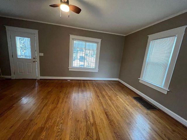 3217 Thompson Avenue, Kansas City, MO 64124