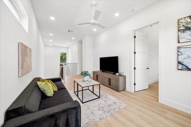1423 E 36th Street, Houston, TX 77022