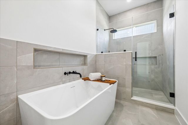 1423 E 36th Street, Houston, TX 77022