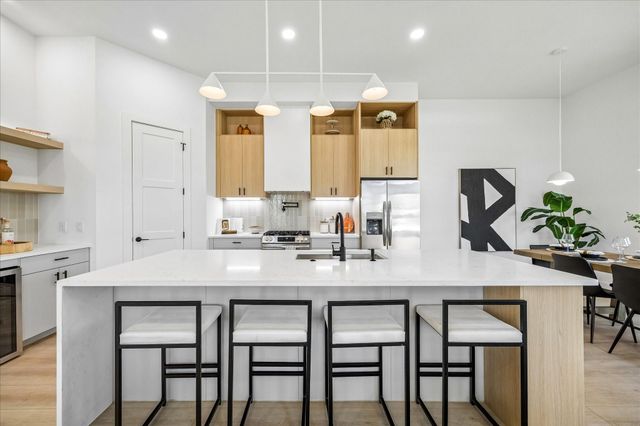 1423 E 36th Street, Houston, TX 77022