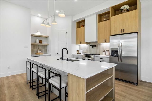 1423 E 36th Street, Houston, TX 77022