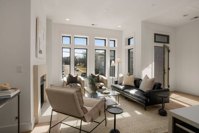 1118 Sigler St, Nashville, TN 37203