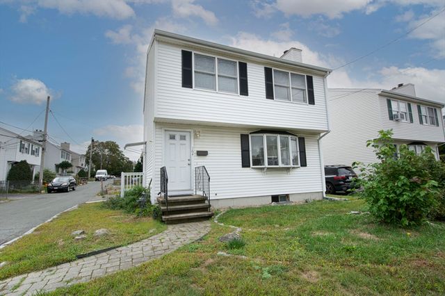 164 Grove St, Waltham, MA 02453