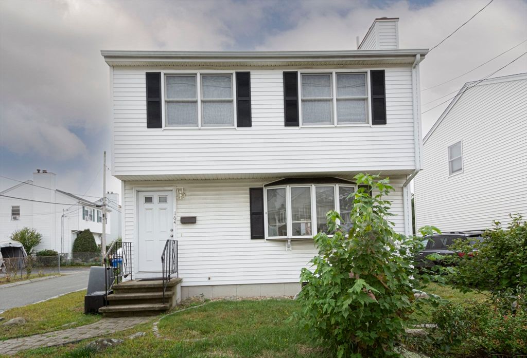 164 Grove St, Waltham, MA 02453
