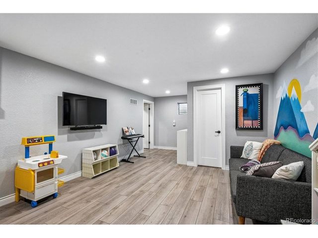 11918 W Stanford Dr, Morrison, CO 80465