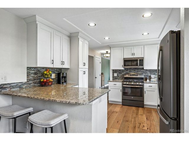 11918 W Stanford Dr, Morrison, CO 80465