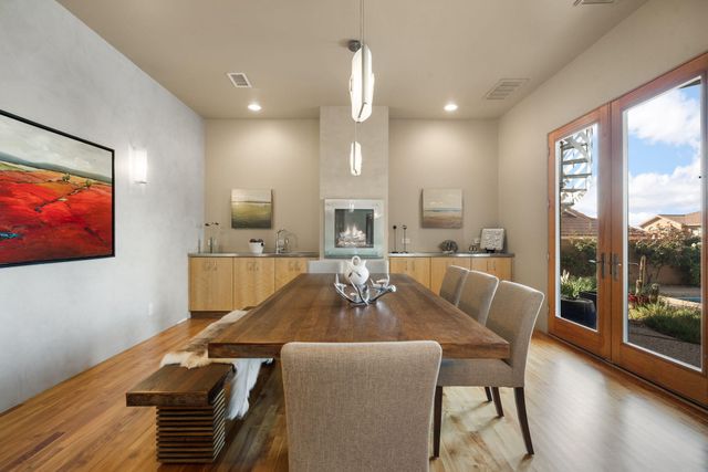 7816 Florence Avenue NE, Albuquerque, NM 87122