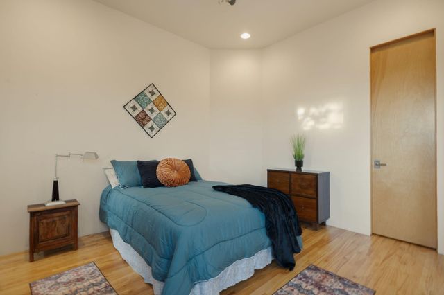 7816 Florence Avenue NE, Albuquerque, NM 87122