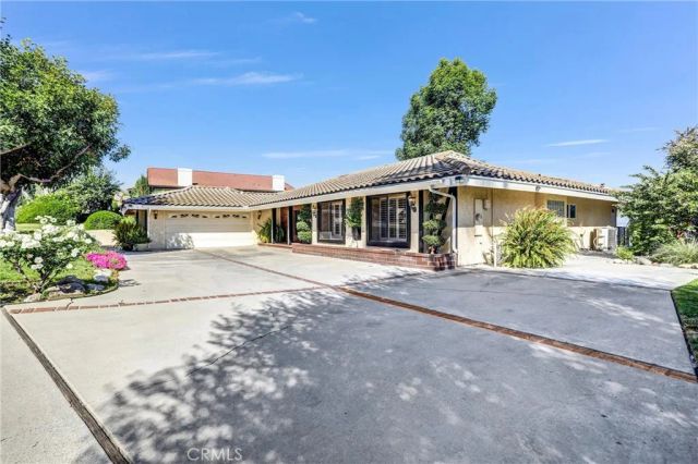 1436 S Montezuma, West Covina, CA 91791