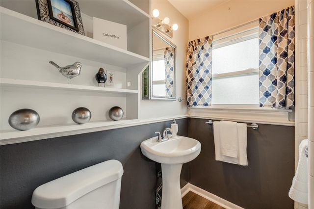 501 W 17th Street, Houston, TX 77008