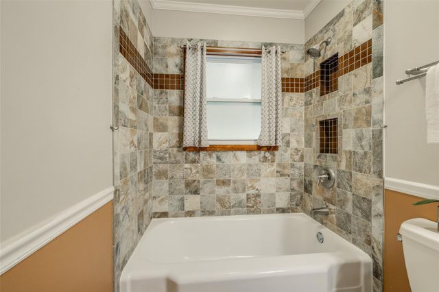 501 W 17th Street, Houston, TX 77008