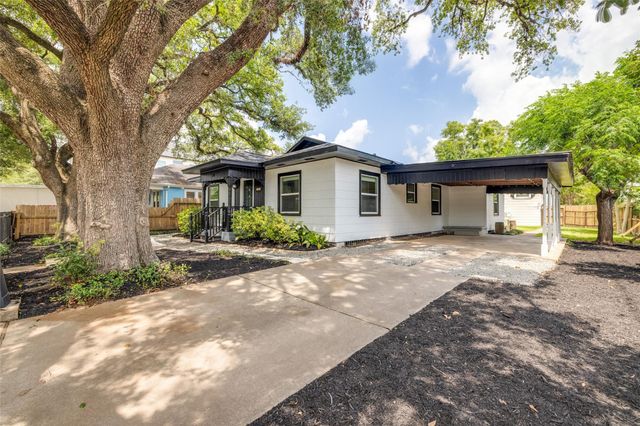 501 W 17th Street, Houston, TX 77008
