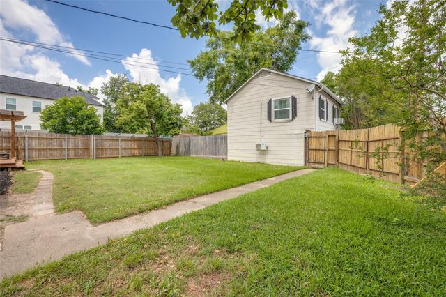 501 W 17th Street, Houston, TX 77008
