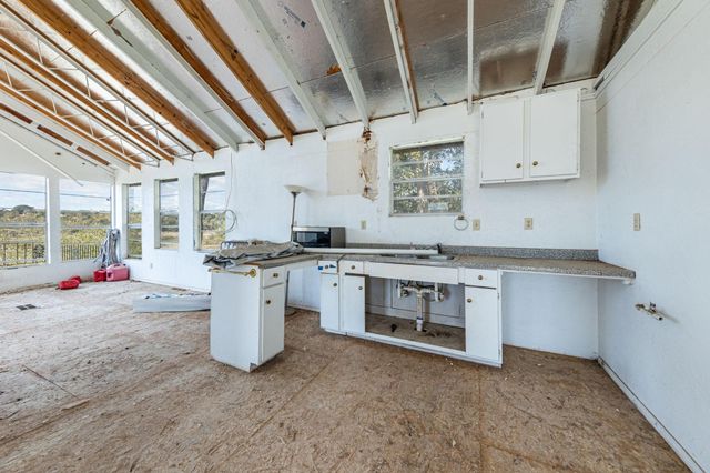 24909 Lake View DR, Spicewood, TX 78669