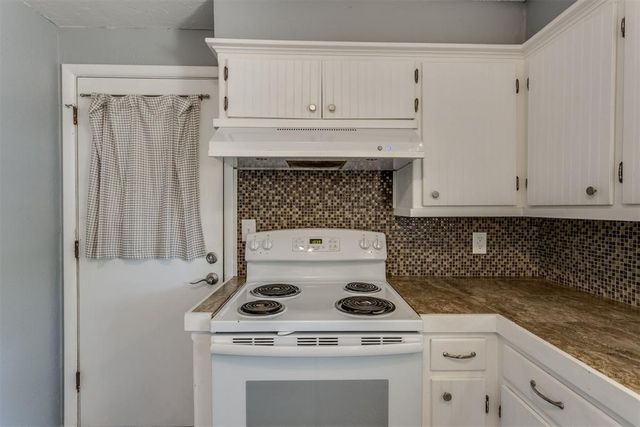 1533 Canterbury Street, Norman, OK 73069