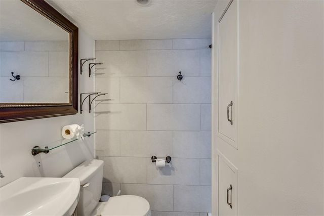 1533 Canterbury Street, Norman, OK 73069