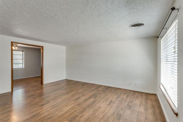 1533 Canterbury Street, Norman, OK 73069