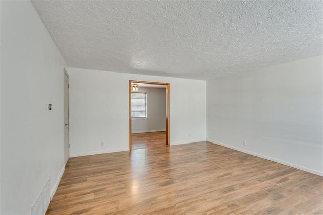 1533 Canterbury Street, Norman, OK 73069
