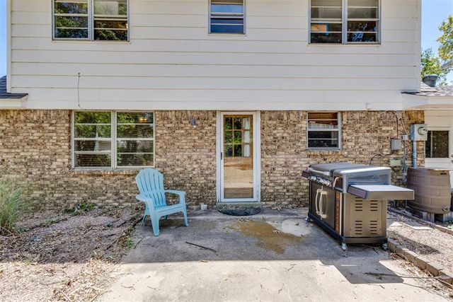 1533 Canterbury Street, Norman, OK 73069