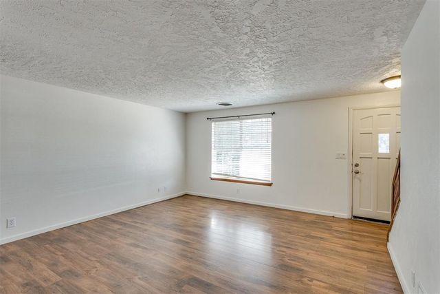 1533 Canterbury Street, Norman, OK 73069