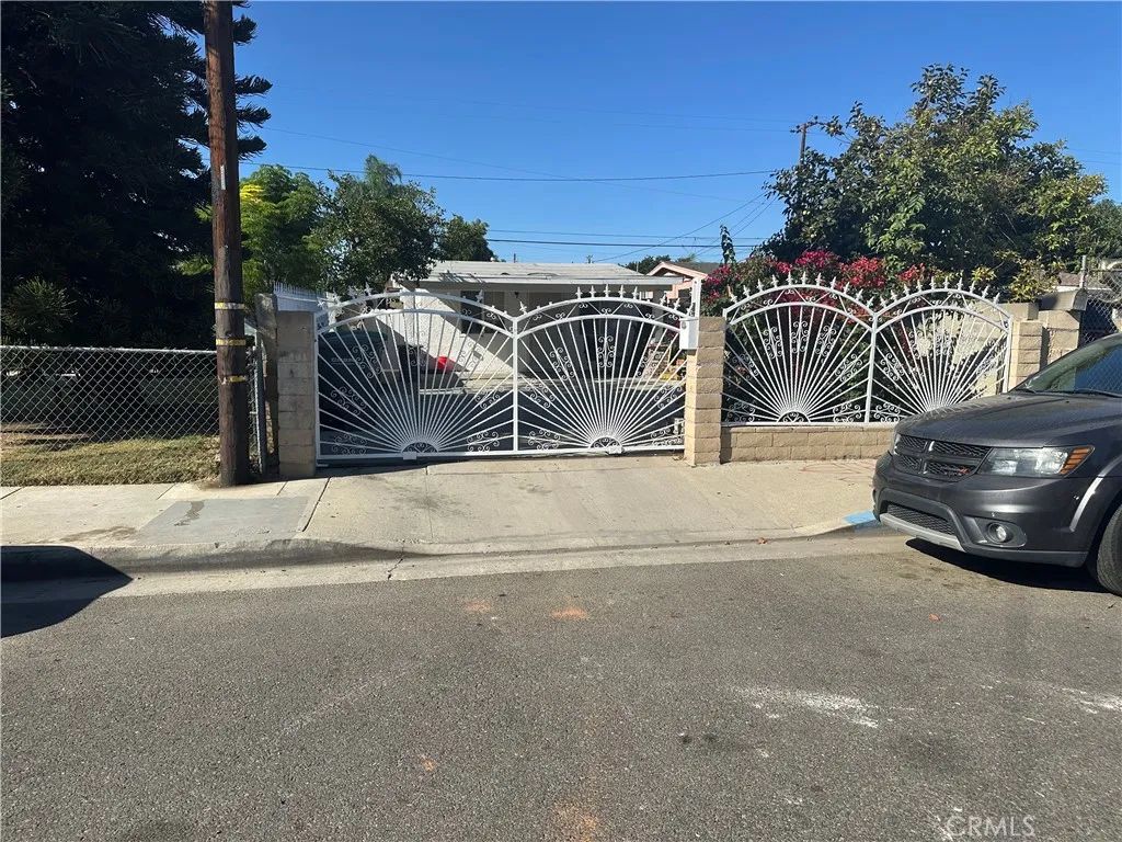 11907 168th Street, Artesia, CA 90701