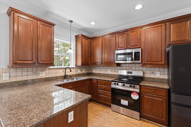 2509 Huntdale Trail, Zebulon, NC 27597