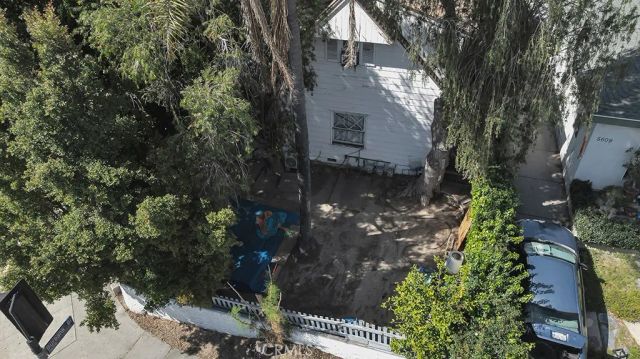 11667 Burbank, North Hollywood, CA 91601