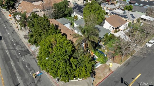 11667 Burbank, North Hollywood, CA 91601