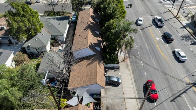 11667 Burbank, North Hollywood, CA 91601