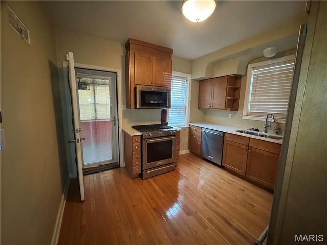 5730 Park Lane, St Louis, MO 63147