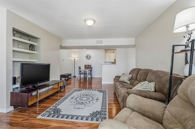 455 ALT 19 S 163, Palm Harbor, FL 34683