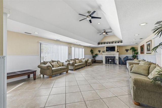 455 ALT 19 S 163, Palm Harbor, FL 34683