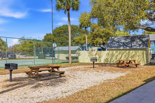 455 ALT 19 S 163, Palm Harbor, FL 34683