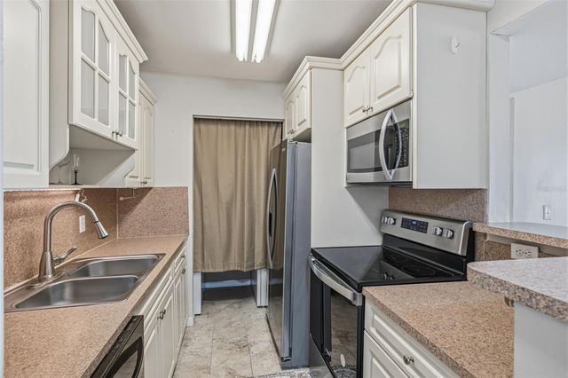 455 ALT 19 S 163, Palm Harbor, FL 34683