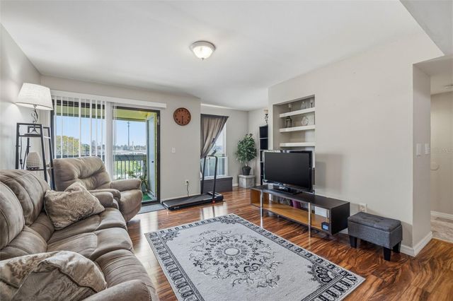 455 ALT 19 S 163, Palm Harbor, FL 34683