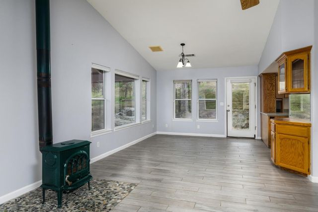 41508 Roaring River Court, Coarsegold, CA 93614