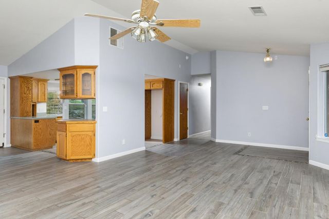 41508 Roaring River Court, Coarsegold, CA 93614