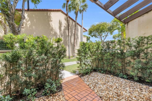 6256 SW 136th Ct 104E, Miami, FL 33183