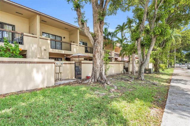6256 SW 136th Ct 104E, Miami, FL 33183