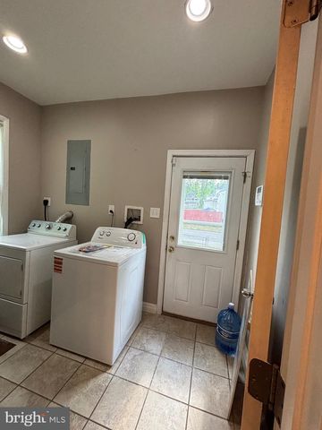 6801 JAMES FARMER WAY, Capitol Heights, MD 20743