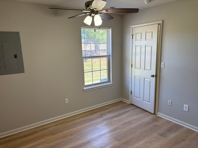 4012 SNOWY OWL DR, Columbia, MO 65202