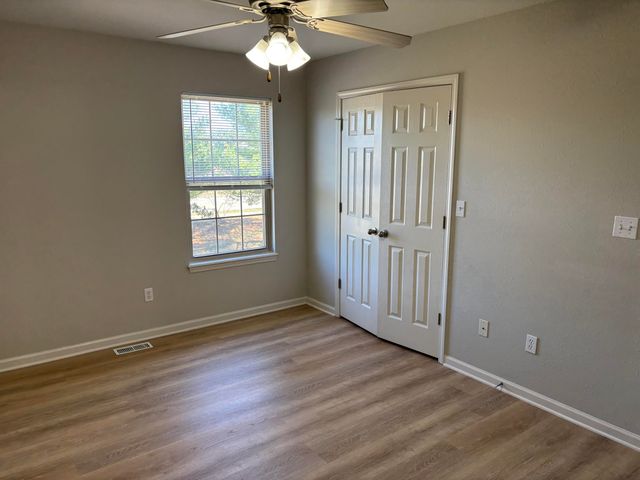 4012 SNOWY OWL DR, Columbia, MO 65202