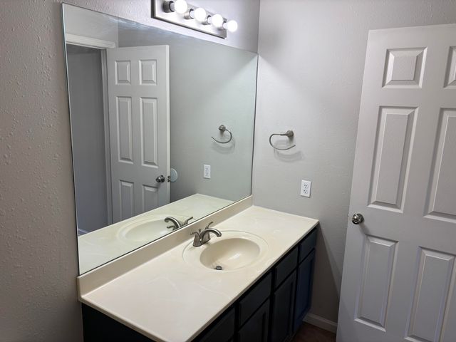 4012 SNOWY OWL DR, Columbia, MO 65202