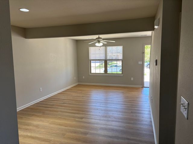 4012 SNOWY OWL DR, Columbia, MO 65202