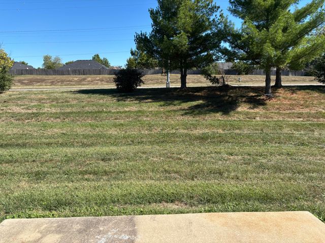 4012 SNOWY OWL DR, Columbia, MO 65202